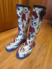 Women Tall Rubber Skull &