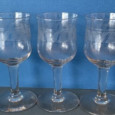 3 Antique Edwardian Needle