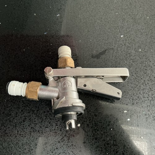 Dsi beer keg coupler - dsi,
