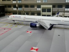 DELTA Boeing B757-300  N595NW