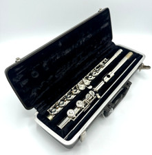 BUNDY The Selmer Co USA Student Beginner Flute with Original Case + Cleaning Rod