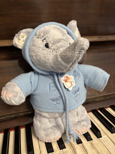 Elliot and buttons elephant - buttons,