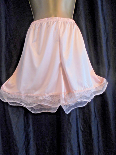 Silky vtg style sissy peach - sissy,