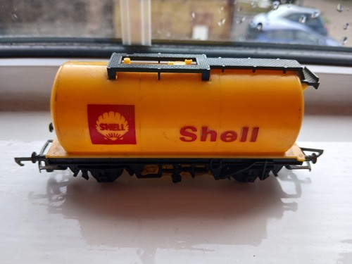 Hornby shell 132 tank - hornby, r.132