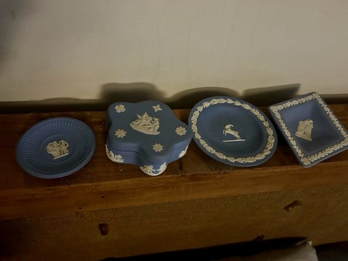 Wedgewood jasperware blue - wedgewood,