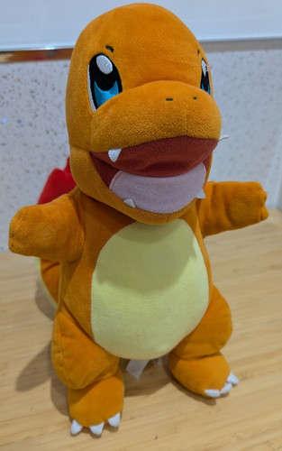 Official pokemon charmander - official,