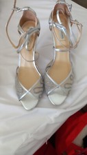 benjamin adams shoes Silver 40 7 Leather Strappy Heels Cruise Wedding Prom Night
