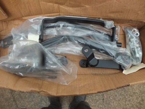 Unused givi fitting kit - kit, for
