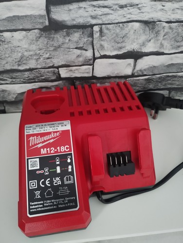 Milwaukee battery charger dual - battery,