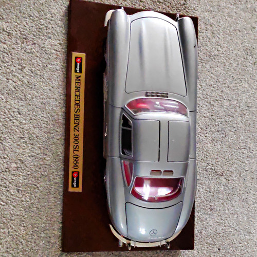 Bburago gold mercedes benz - mercedes-benz, 300