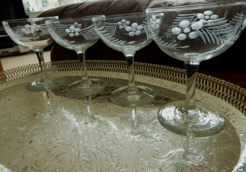 Champagne coupes art deco - champagne,