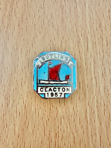 1957 butlins clacton enamel - 1957,