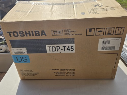 Toshiba tdp t45 projector - tdp-t45, with
