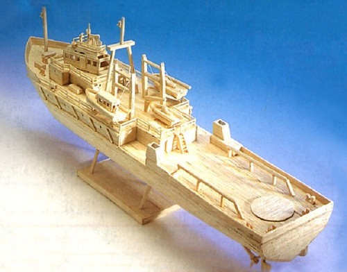 Oil rig support vessel - rig,