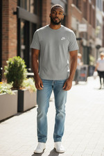 NIKE EMBROIDERED LOGO CREW