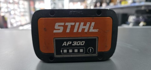 Stihl 300 cordless - ap,