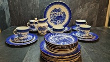 Vintage Blue & White Willow Style Dinner & Tea Set Unmarked Mixed Lot
