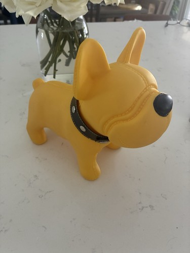 The pup banker sëmk - sëmk, design