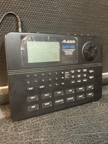 Alesis drum machine - sr-16,