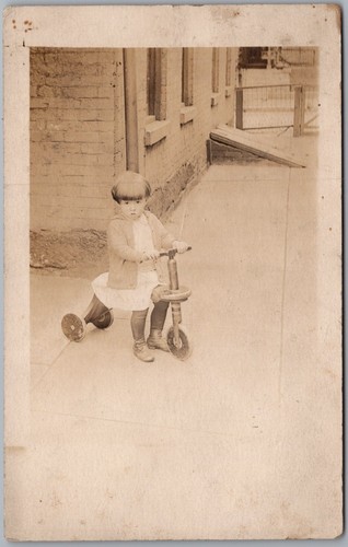 Little girl toy scooter - on,