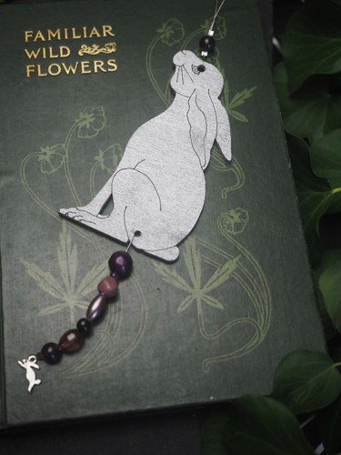 Silver moon gazing - silver, hare