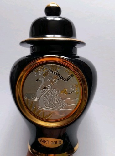 Vintage black porcelain ginger - black,
