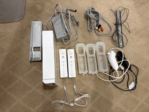 Nintendo wii bundle model - wii,