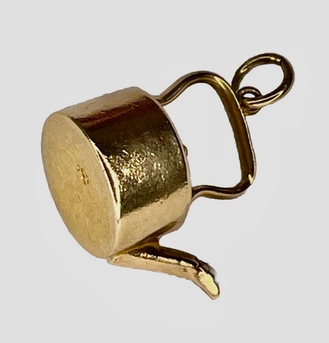 9ct gold medium - gold, fashioned