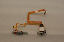 Thin White Headphone Jack Hold