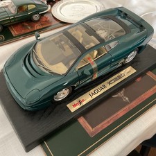 Maisto 1:18 Scale 1992 Jaguar