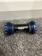 Hope Stainless Steel Bottom Bracket – BSA 73mm – Blue – 24mm Axle