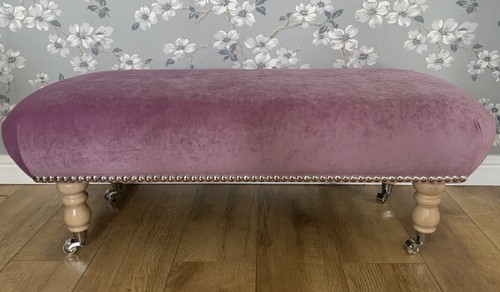 New footstool laura - in,