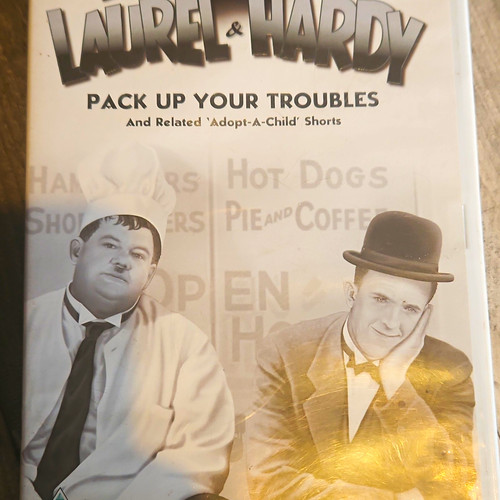 Laurel hardy pack up - &,