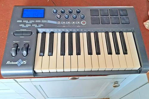 Audio axiom keyboard - axiom,