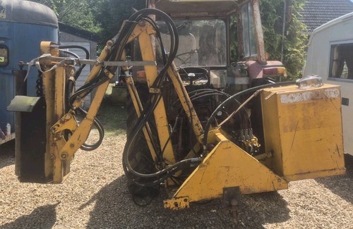 Bomford hedge cutter - hedge,