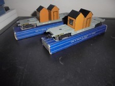 2x Hornby Dublo  Weltrol With 4x Platelayer Hut Loads - 3 Rail