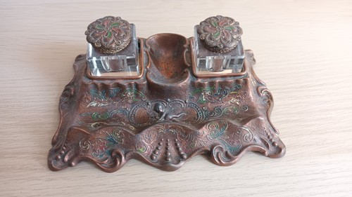 Antique embossed metal ink - metal,