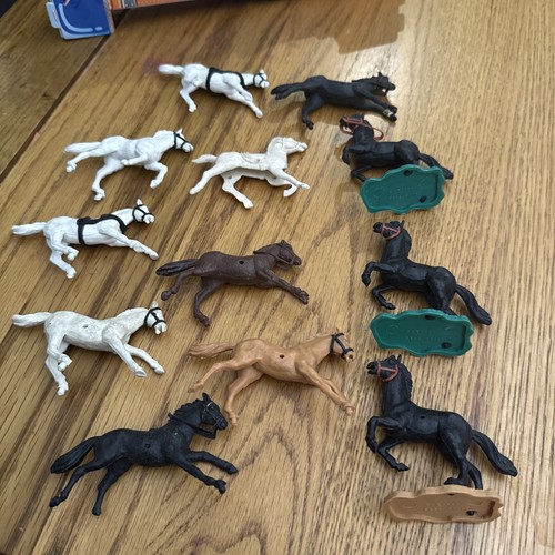 Toy soldiers vintage plastic - toy,