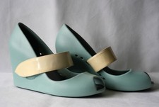 United nude rubber gree peep - nude,