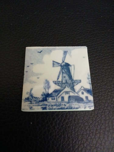 Minature delft hand - delft, painted