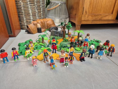 Vintage playmobil figures - ,