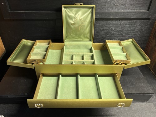 Vintage mcm lady - vintage,