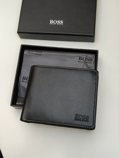 NEW HUGO BOSS AREZZO TRIFOLD