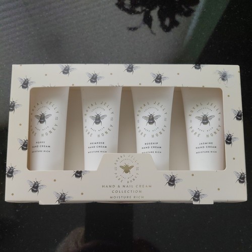 Royal jelly moisture rich - m&s,