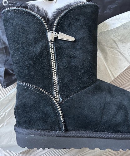 Genuine ugg ladies size - ladies, 6