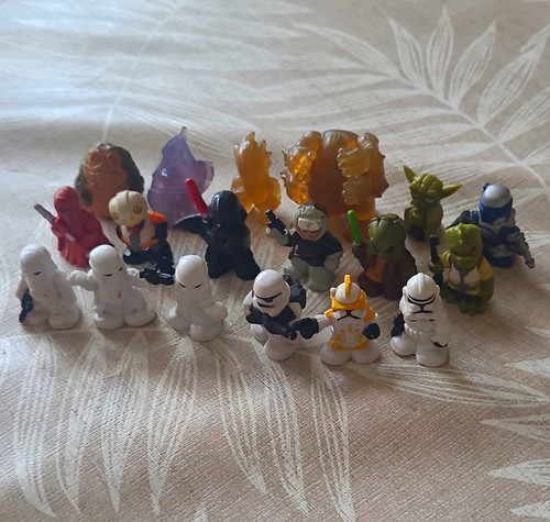 Star wars mini figure lot - wars,