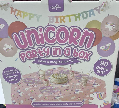 Unicorn birthday party - unicorn,