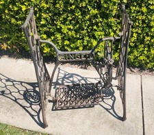 1908 Antique Singer Treadle