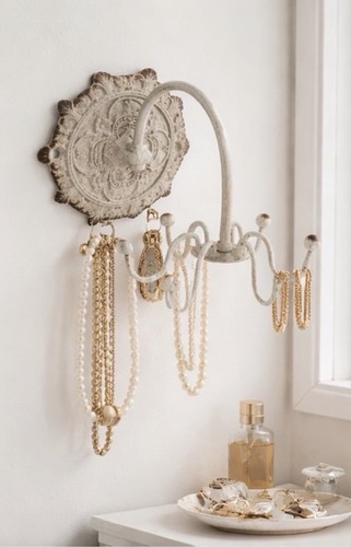 Swivel necklace holder - holder, in