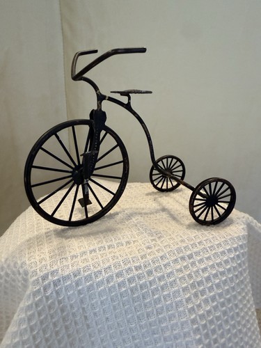 Vintage metal big wheel - metal,